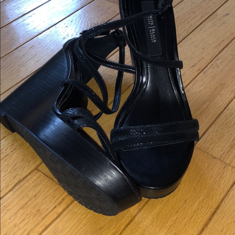 Women’s shoes